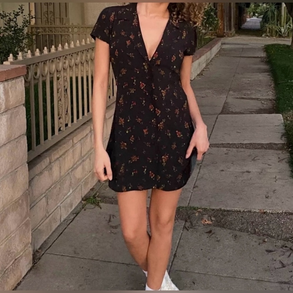 Aritzia Sunday Best Vida Dress